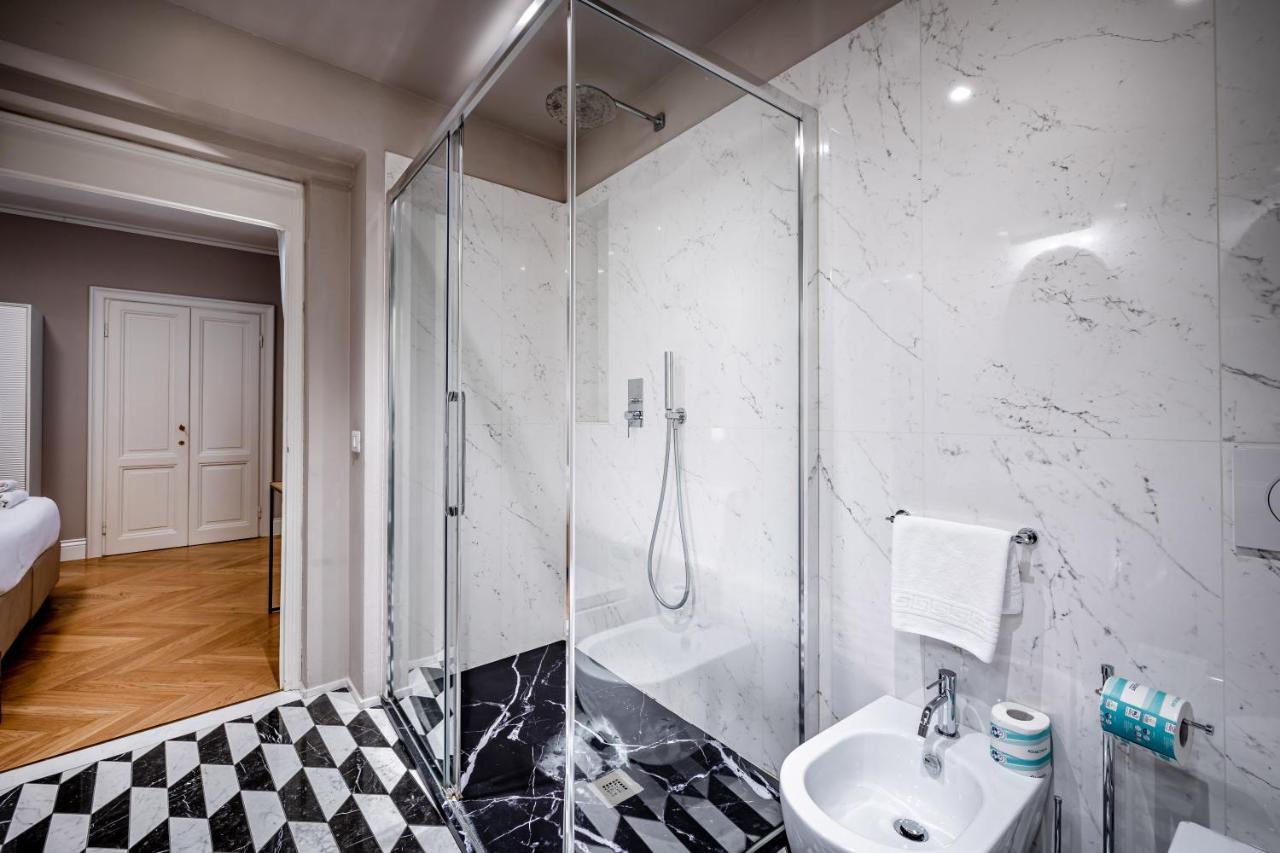 Hs4U Ricasoli Luxury Apartment Near Duomo N. 3 Φλωρεντία Εξωτερικό φωτογραφία