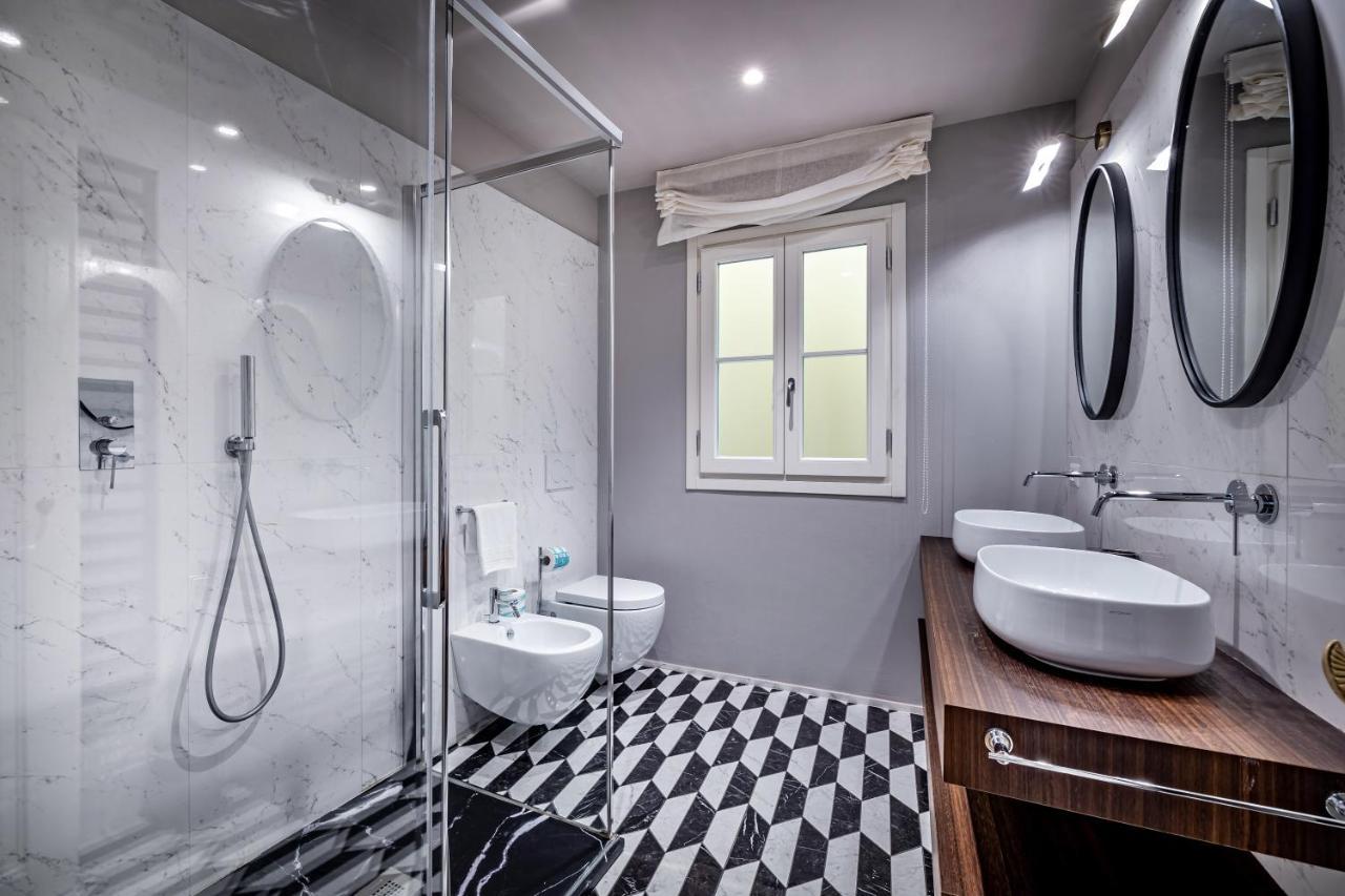 Hs4U Ricasoli Luxury Apartment Near Duomo N. 3 Φλωρεντία Εξωτερικό φωτογραφία